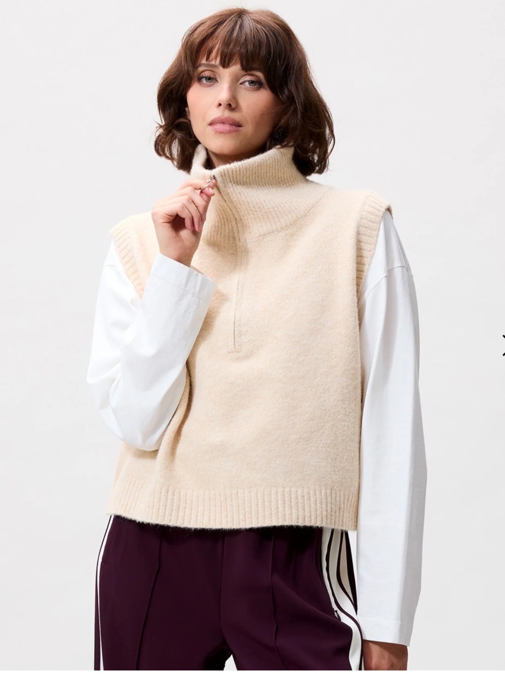 CATWALK JUNKIE CREAM COLOR HALF-ZIP KNIT SWEATER VEST CROPPED HEM RING ZIP 34 XS